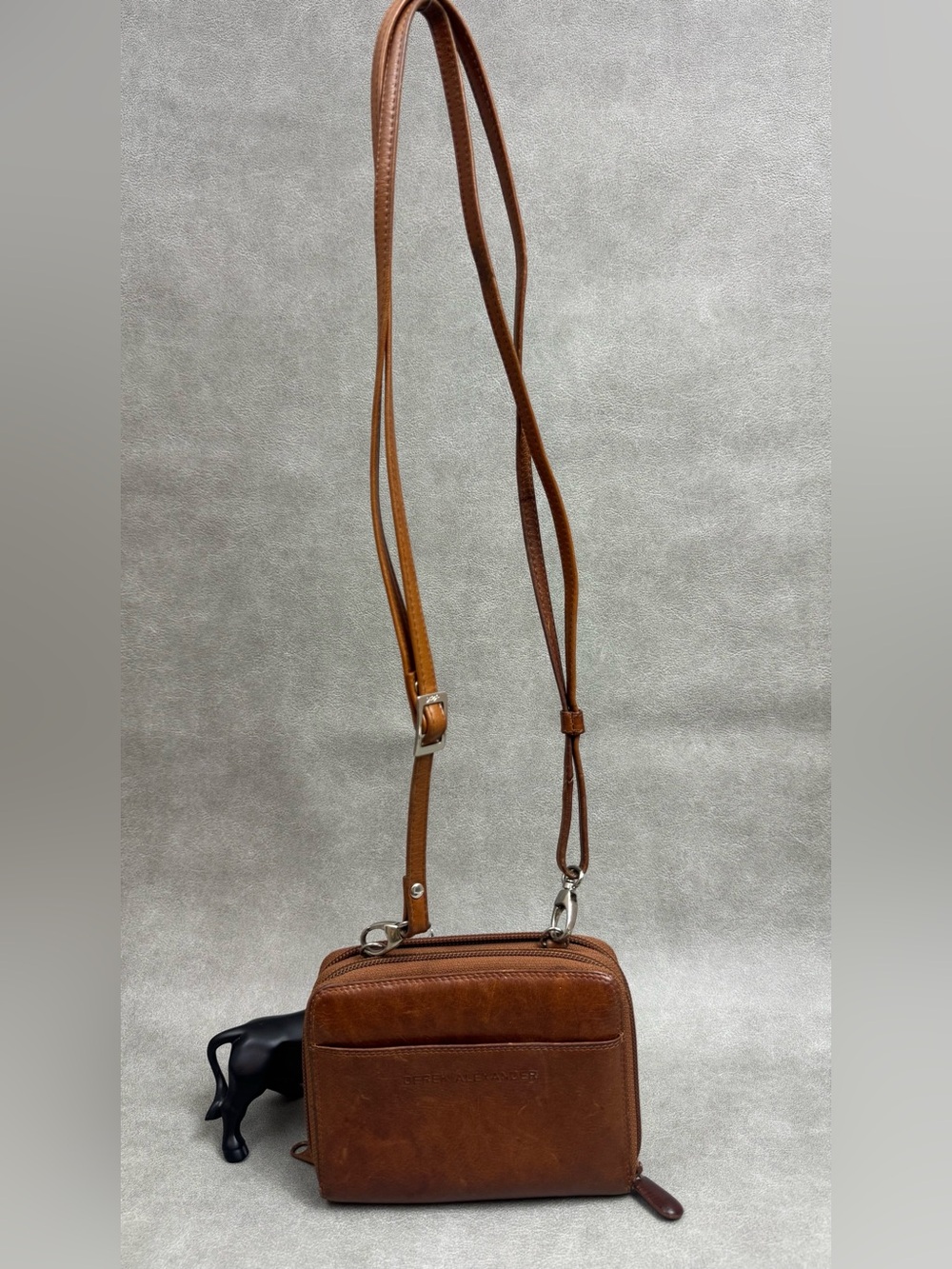 Brown Leather Crossbody Wallet - Classic Everyday Style